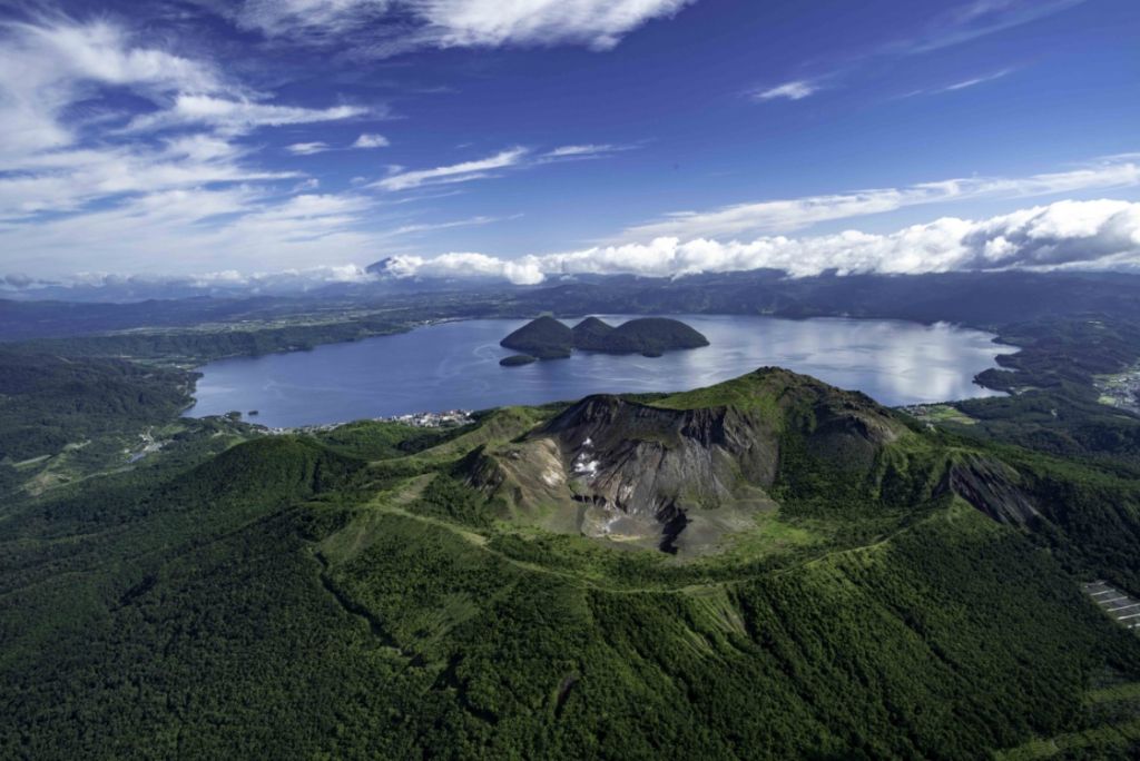 Mount Usu toya lake